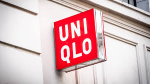 Uniqlo – Sadə və Keyfiyyətli Geyimlər